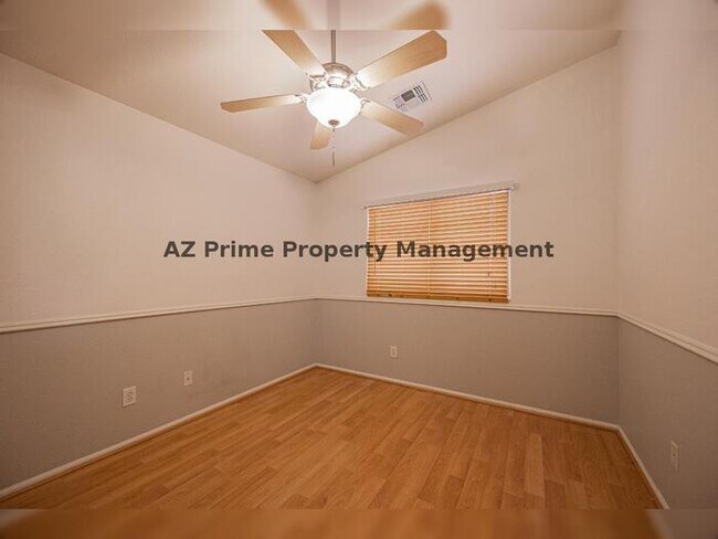 Building Photo - 16090 W Latham St