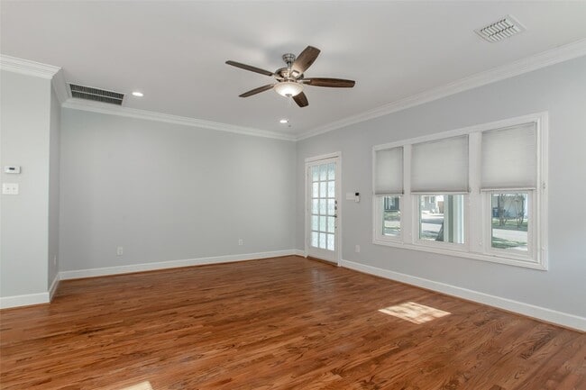 Building Photo - 5327 Worth St