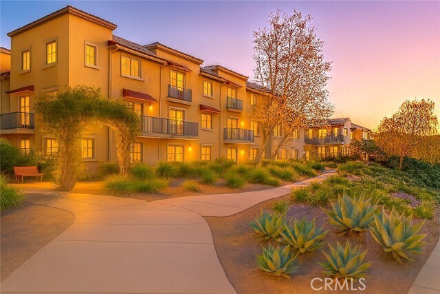 Building Photo - 2581 Arvia St