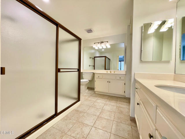 Building Photo - 726 Island View Cir