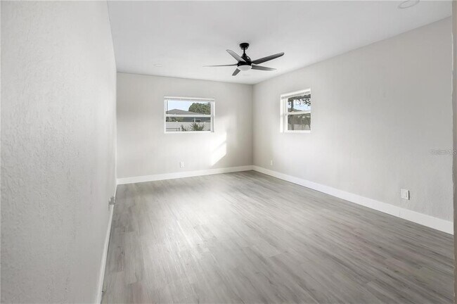Building Photo - 10341 Kumquat Ln