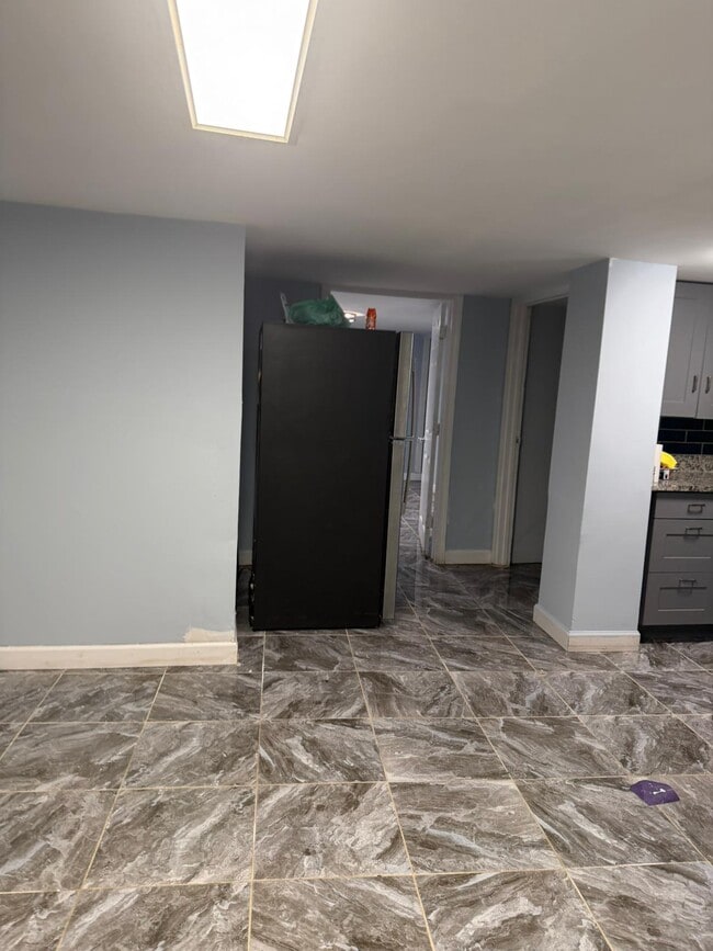 Building Photo - 72 Trenton St