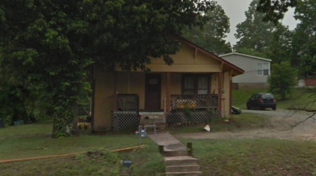 Primary Photo - 3725 Edison Ave