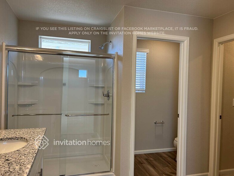 Building Photo - 9246 Oro City Loop