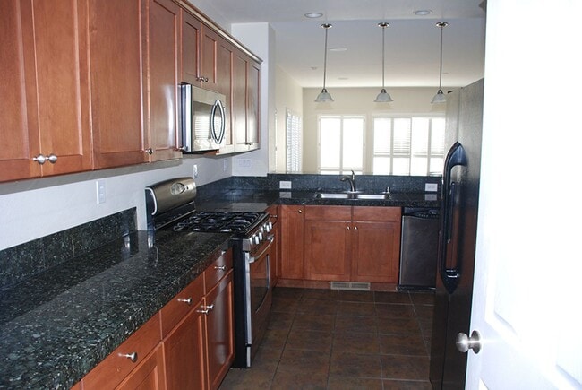 Building Photo - Newly Updated Single Story 4 BR + Office, 2.5 Bath and 3 Car