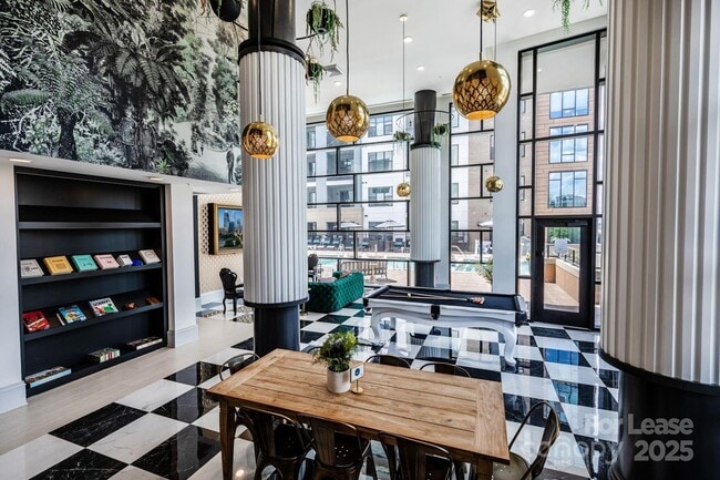 Building Photo - 101 W Morehead St