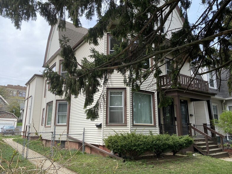 Building Photo - 2765 S Logan Ave