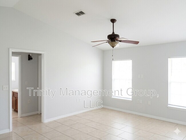 Building Photo - 53 Pecan Drive Pass