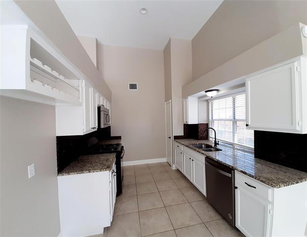 Building Photo - 8202 Weatherly Dr