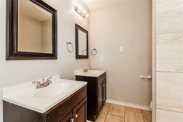 Building Photo - 623 Green Mound Dr