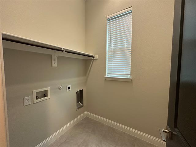 Building Photo - 7105 Royal View Dr