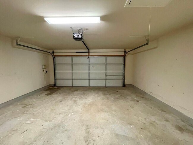 Building Photo - 3664 Fossilwood Way