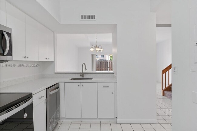 Building Photo - 11828 SW 100th St