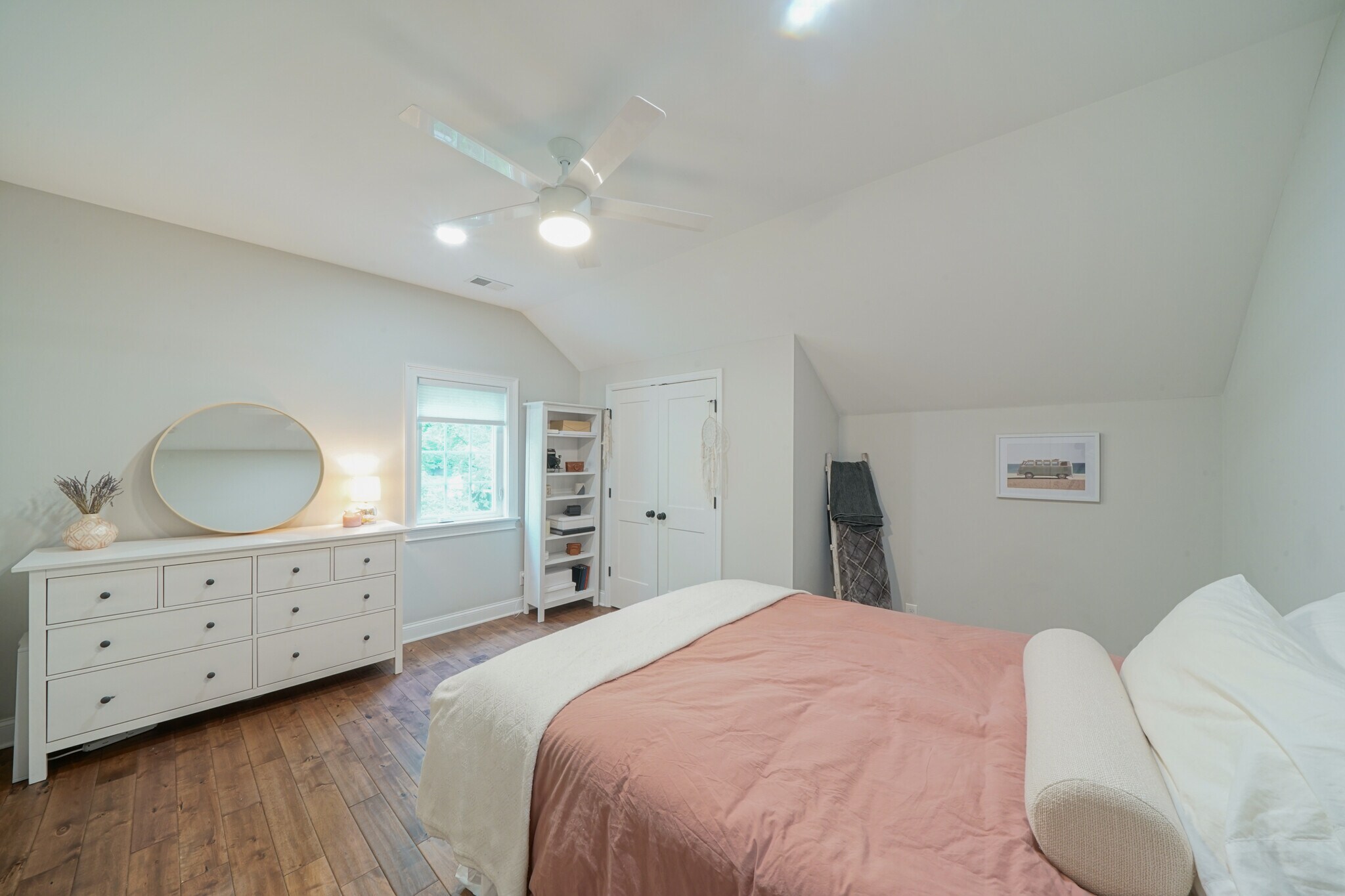 Building Photo - 1227 McAlpine Ave