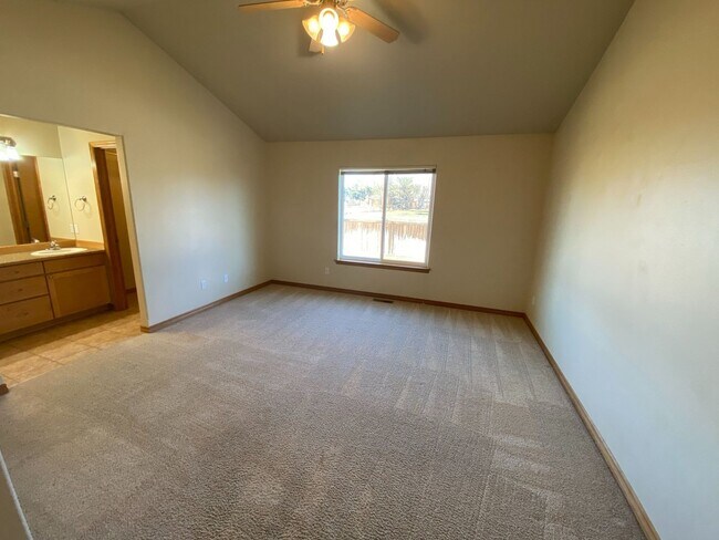 Building Photo - Nice 3 Bed, 2 Bath Home!