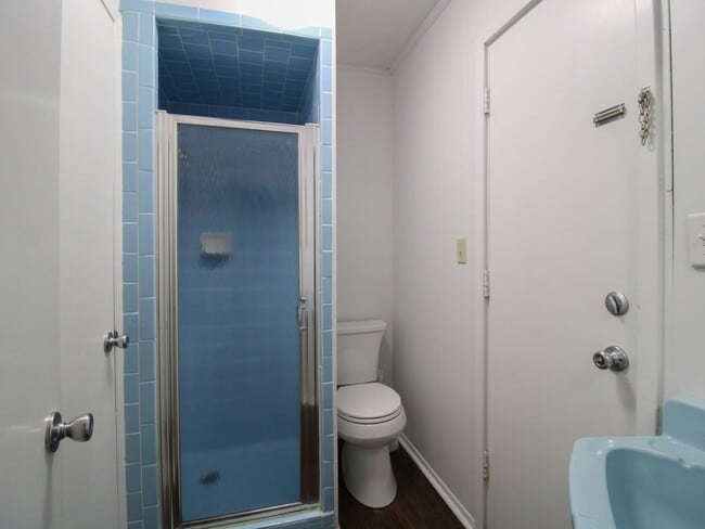 Building Photo - Nice Home close to Ardmore!