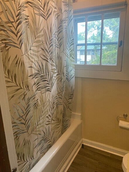 Bathroom - 319 Amherst St