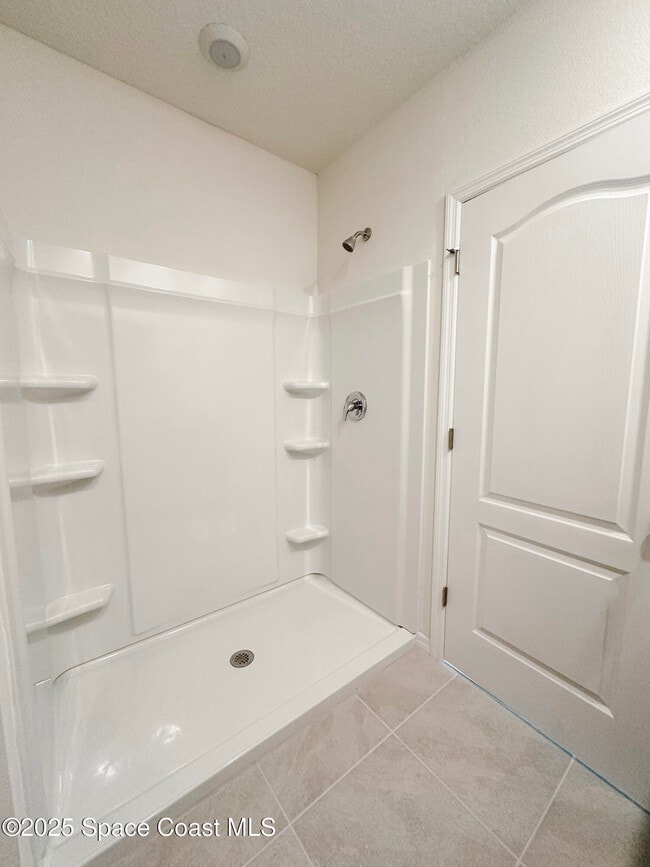 Building Photo - 2712 Golden Trout Ln