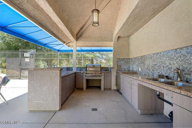 Building Photo - 658 La Corona Ct