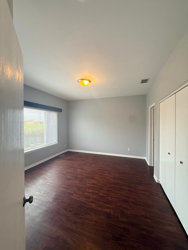 Building Photo - 21339 Earhart Ct