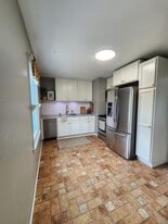 Building Photo - 1301 Lombard Ave