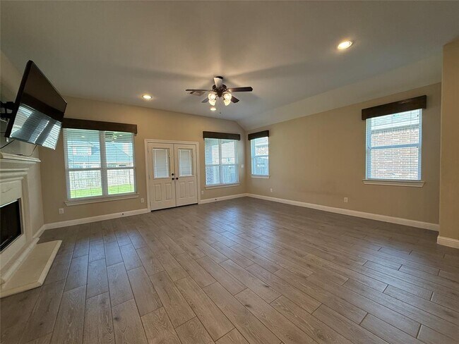 Building Photo - 19070 Minero Ln