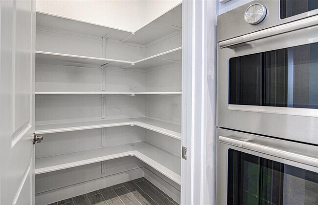 Building Photo - 22300 Lago Lookout Ln