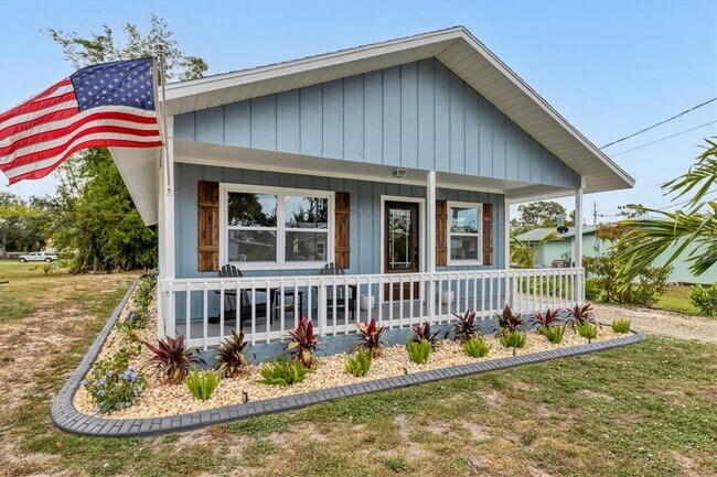 Building Photo - 843 Palmetto St