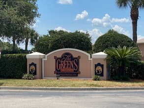 Building Photo - RESORT STYLE, GATED 1ST FLOOR CONDO LOCATE...