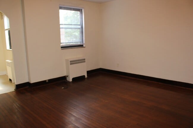 Building Photo - Cambridge Court