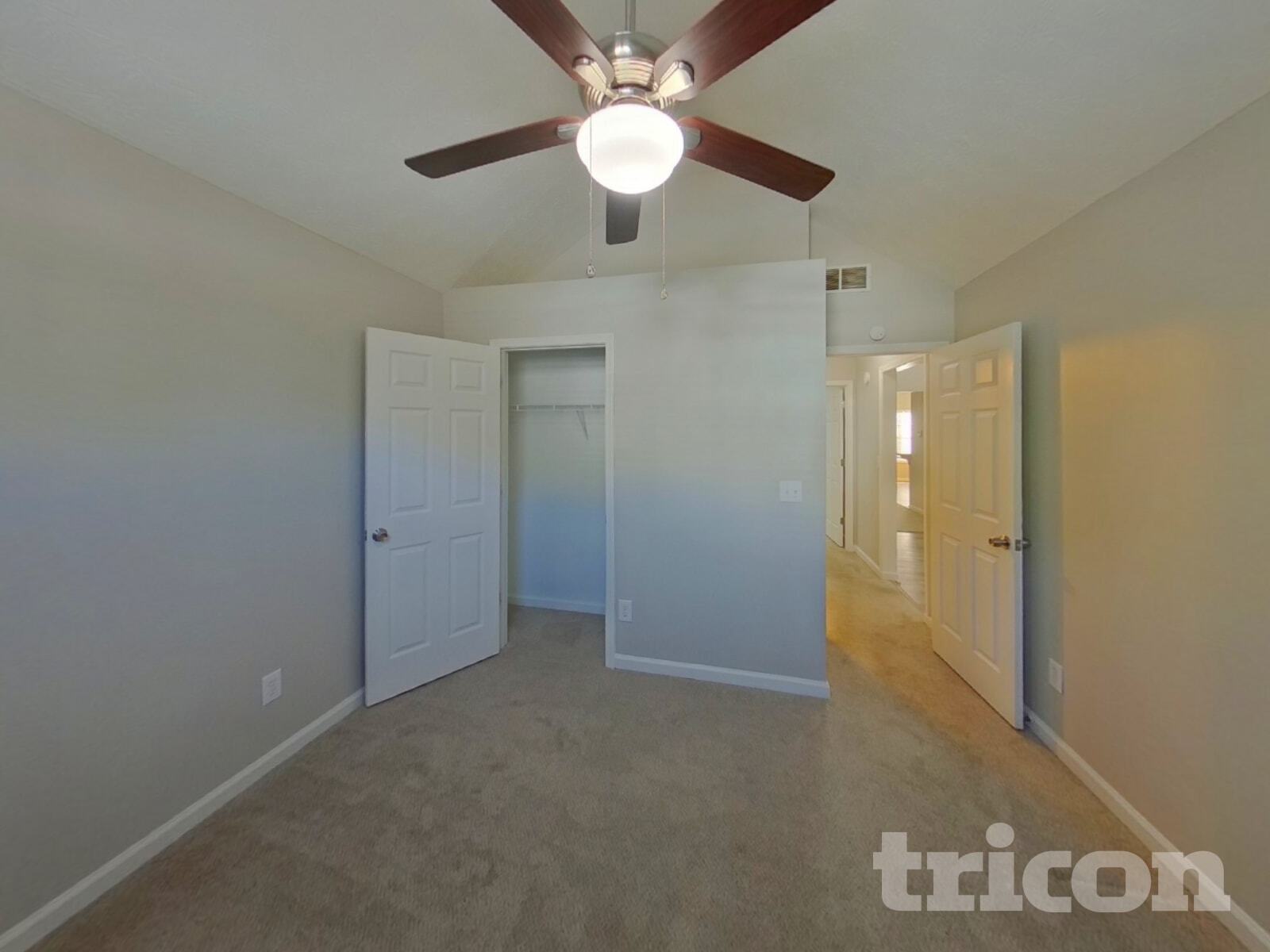 Building Photo - 348 Shadowbrooke Cir SW