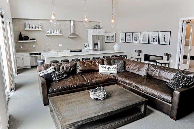 Building Photo - 11330 N Buntrock Ave