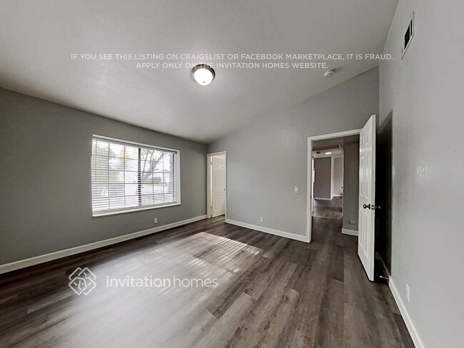 Building Photo - 411 Union Ct