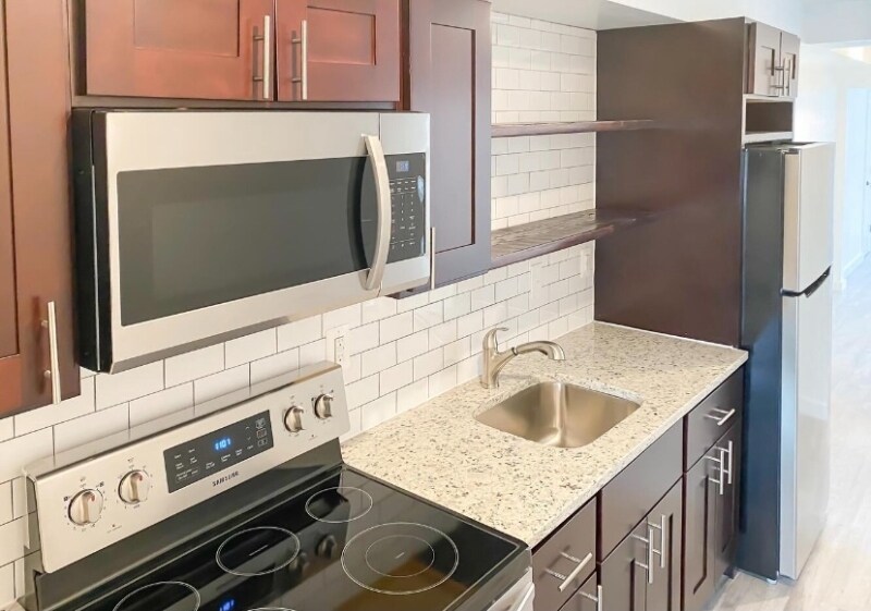 Building Photo - 4609 Quarles St NE