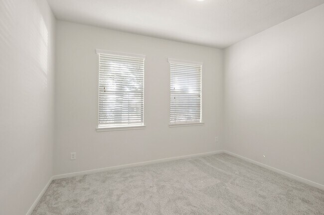 Building Photo - 15114 Cave Creek Dr