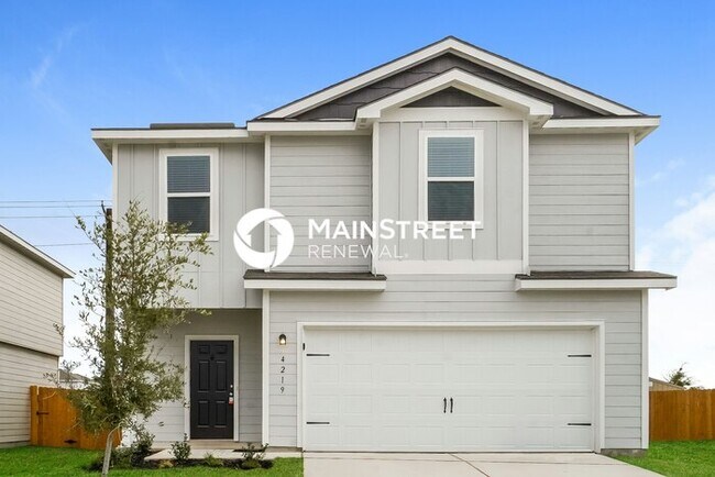 Primary Photo - 4 Bedroom Pet-Friendly Home in New Braunfe...