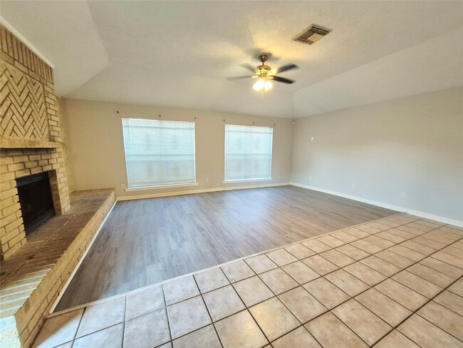 Building Photo - 13211 Whitchurch Way