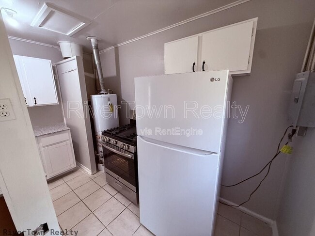 Building Photo - 3300 Baskin St
