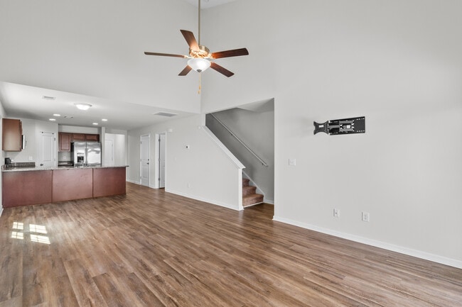 Building Photo - 424 Keeble Dr