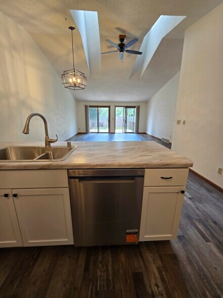 Building Photo - 3411 N Marcos Ln