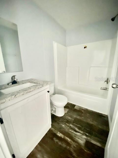 Building Photo - 2917 Kingswood Cir
