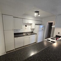 Building Photo - 3855 Montgomery Blvd NE