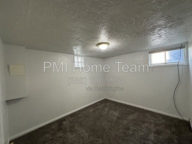 Building Photo - 567 E 4400 S
