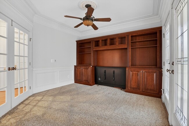 Building Photo - 43286 Canal Creek Pl