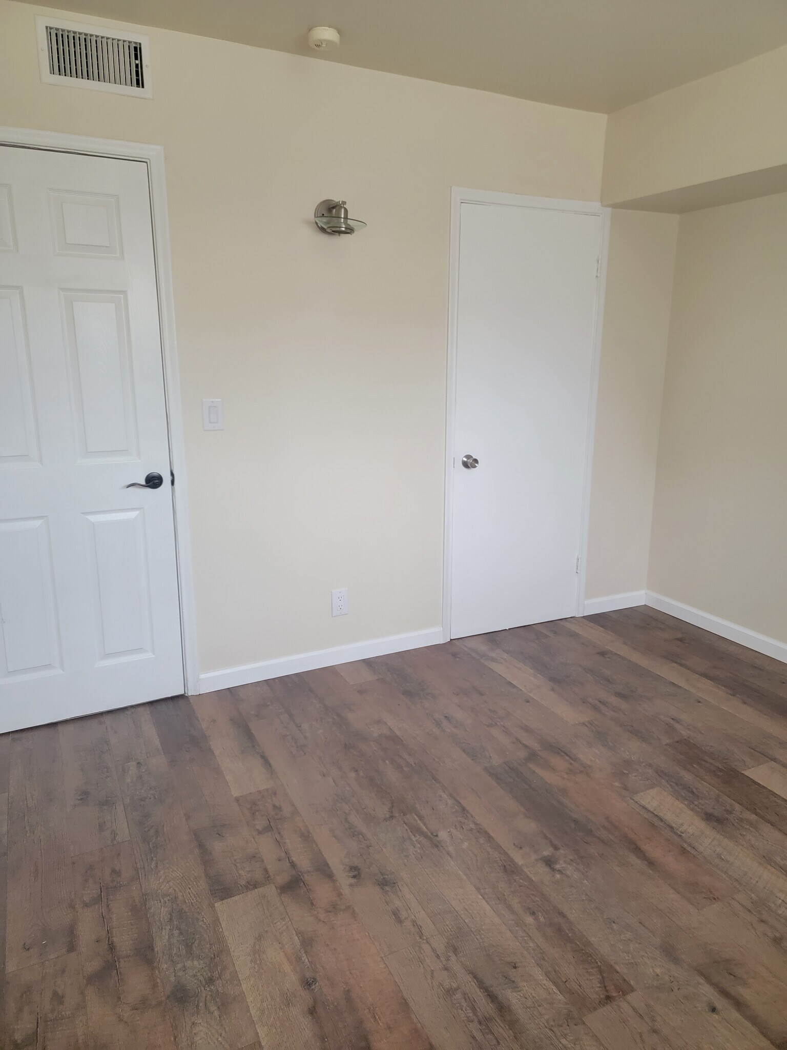 Building Photo - 628 E Drachman St