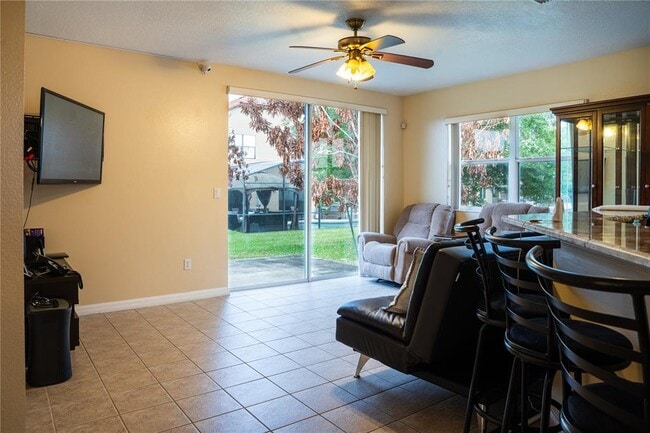 Building Photo - 2955 Marbella Dr