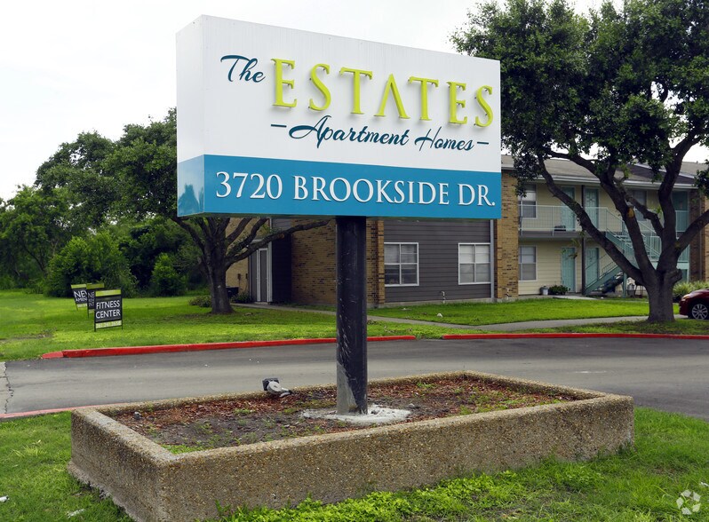 The Estates 3720 Brookside Dr Corpus Christi TX 78410 Apartment Finder