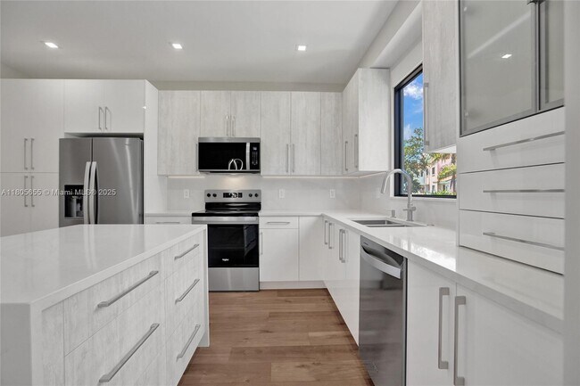 Building Photo - 21382 Marina Cove Cir
