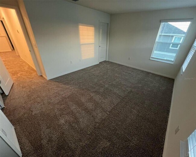 Building Photo - 680 Stoney Pointe Cir