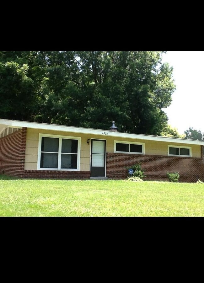 Primary Photo - 4305 Halifax Rd